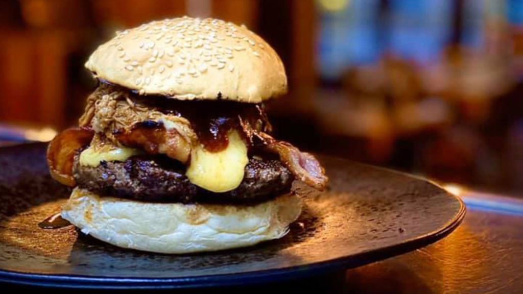Juicy Burgers at Smokin Bull