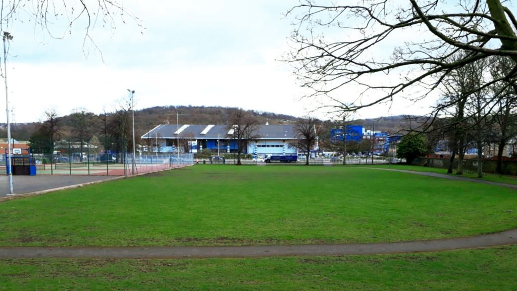 Hillsborough Park, Penistone Road